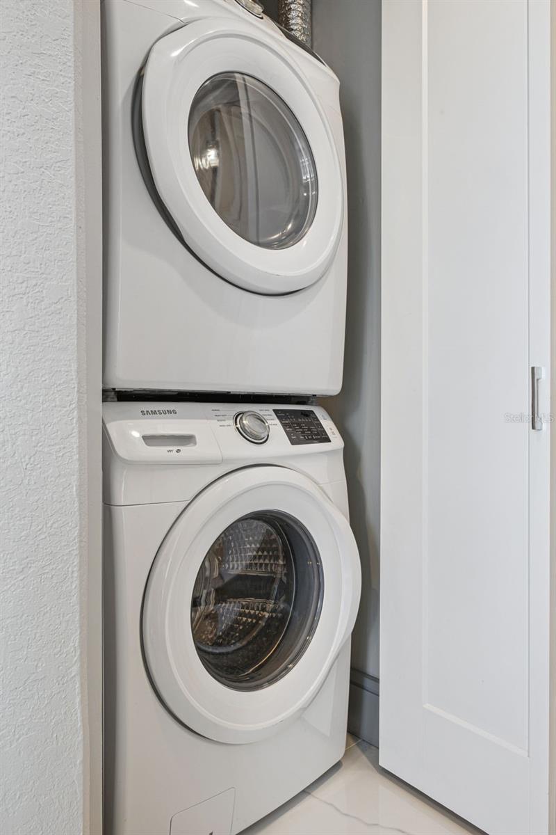 Image 32 of 89 For 150 Robinson Street 1612