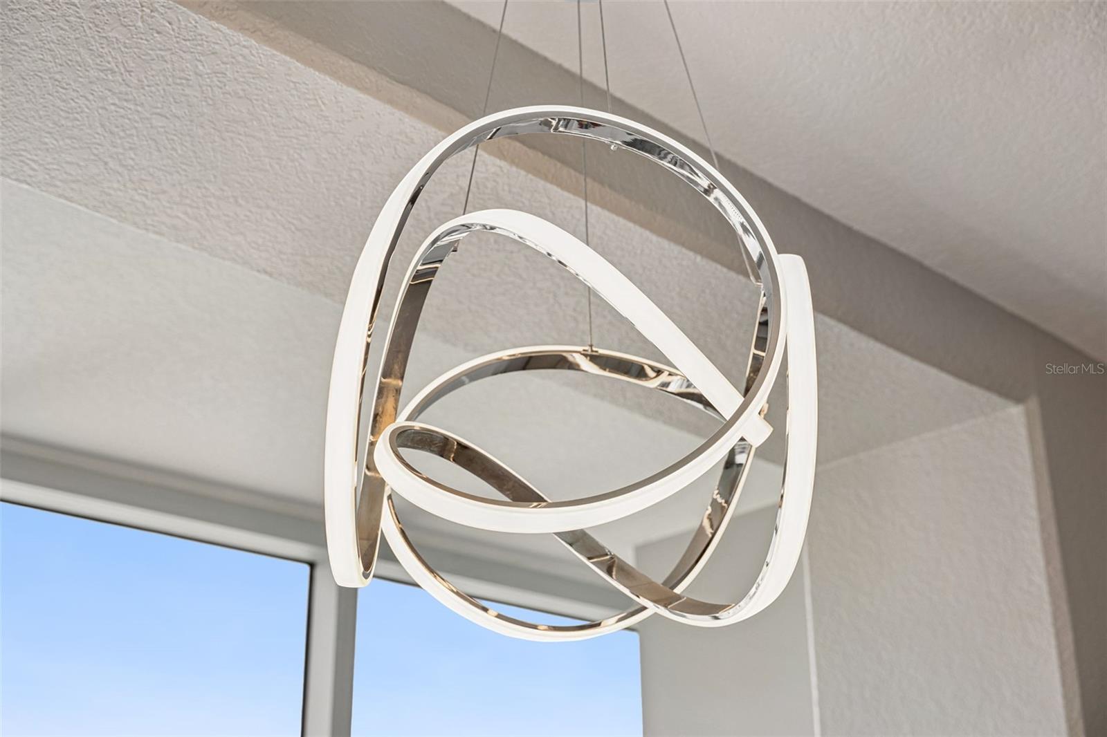 Image 38 of 89 For 150 Robinson Street 1612