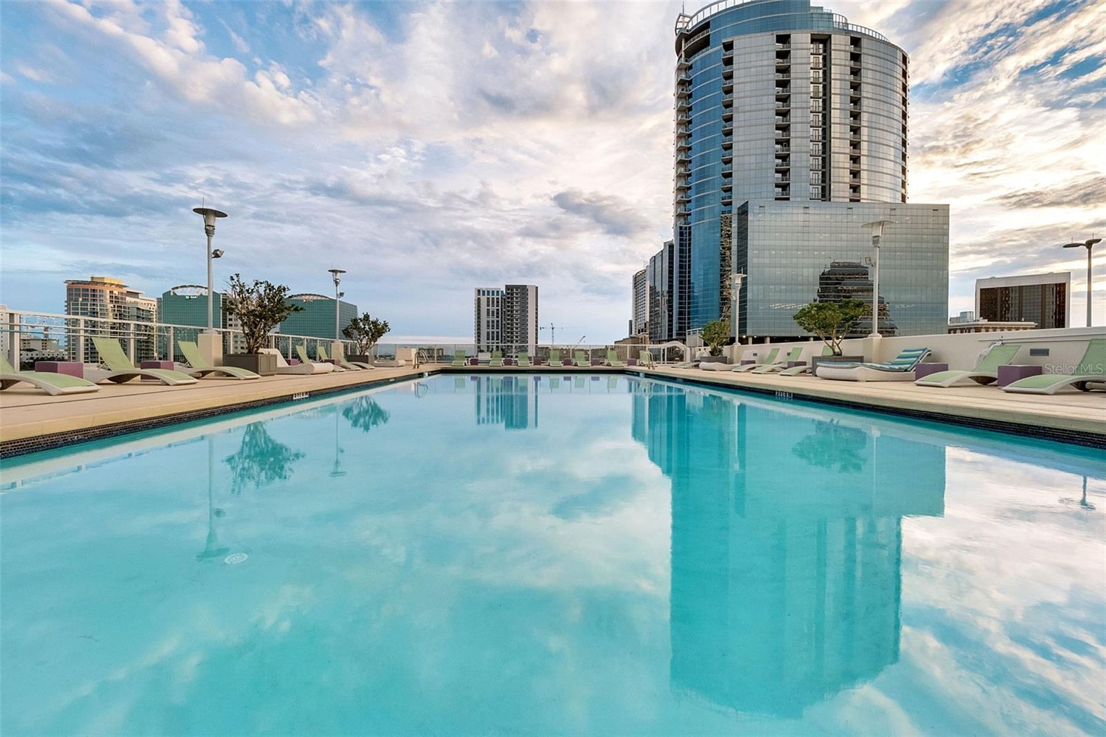 Image 46 of 89 For 150 Robinson Street 1612