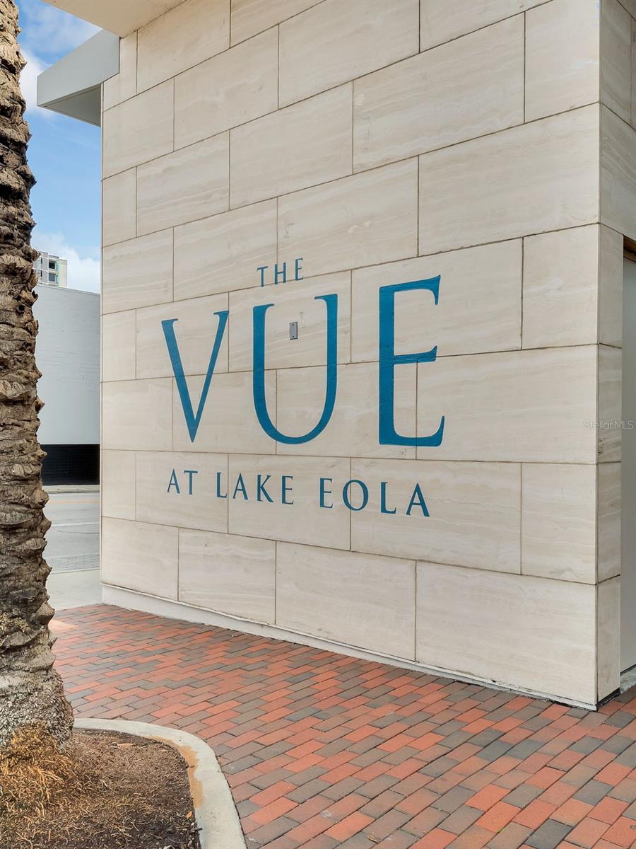 Image 53 of 89 For 150 Robinson Street 1612