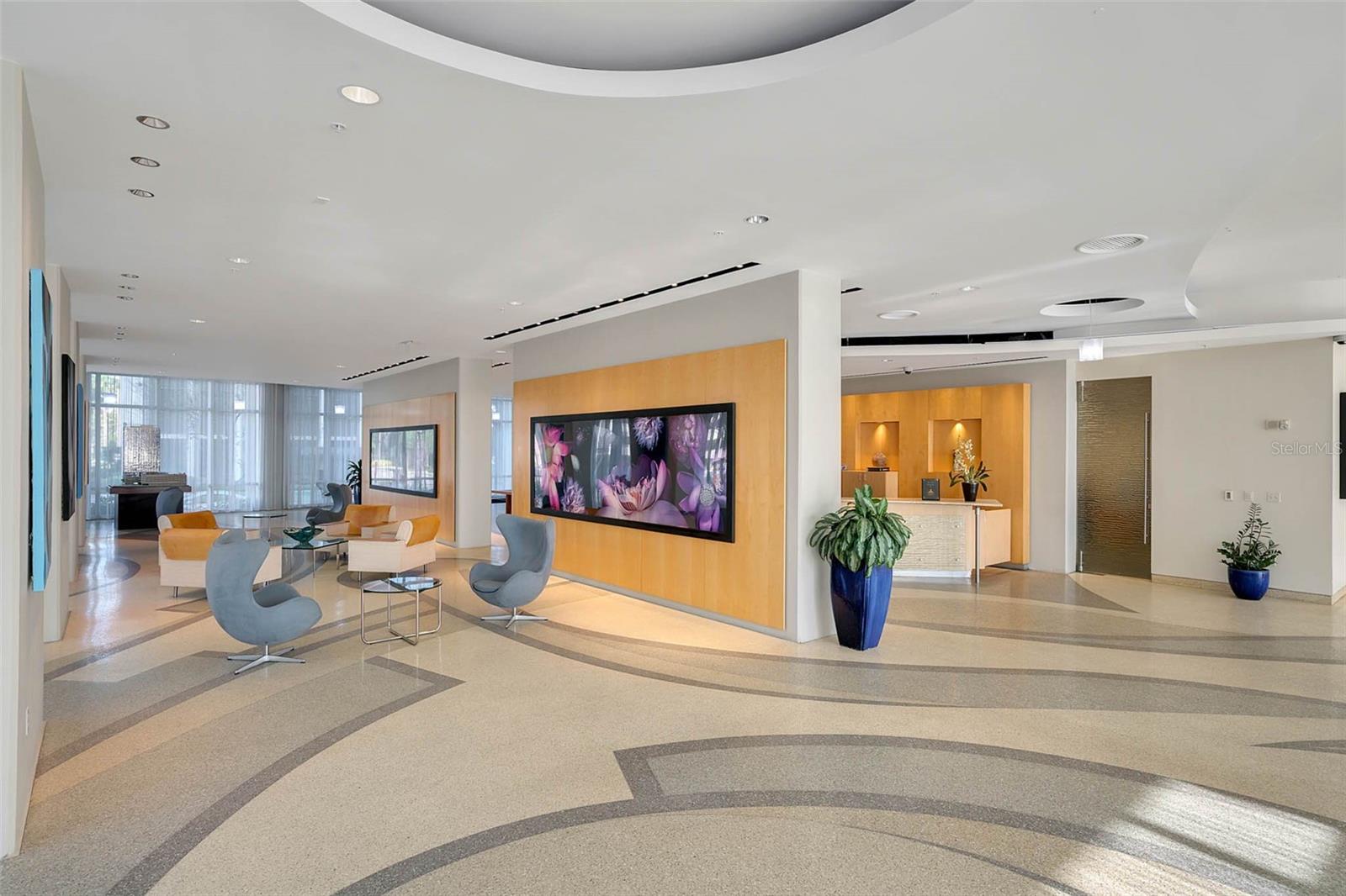 Image 56 of 89 For 150 Robinson Street 1612