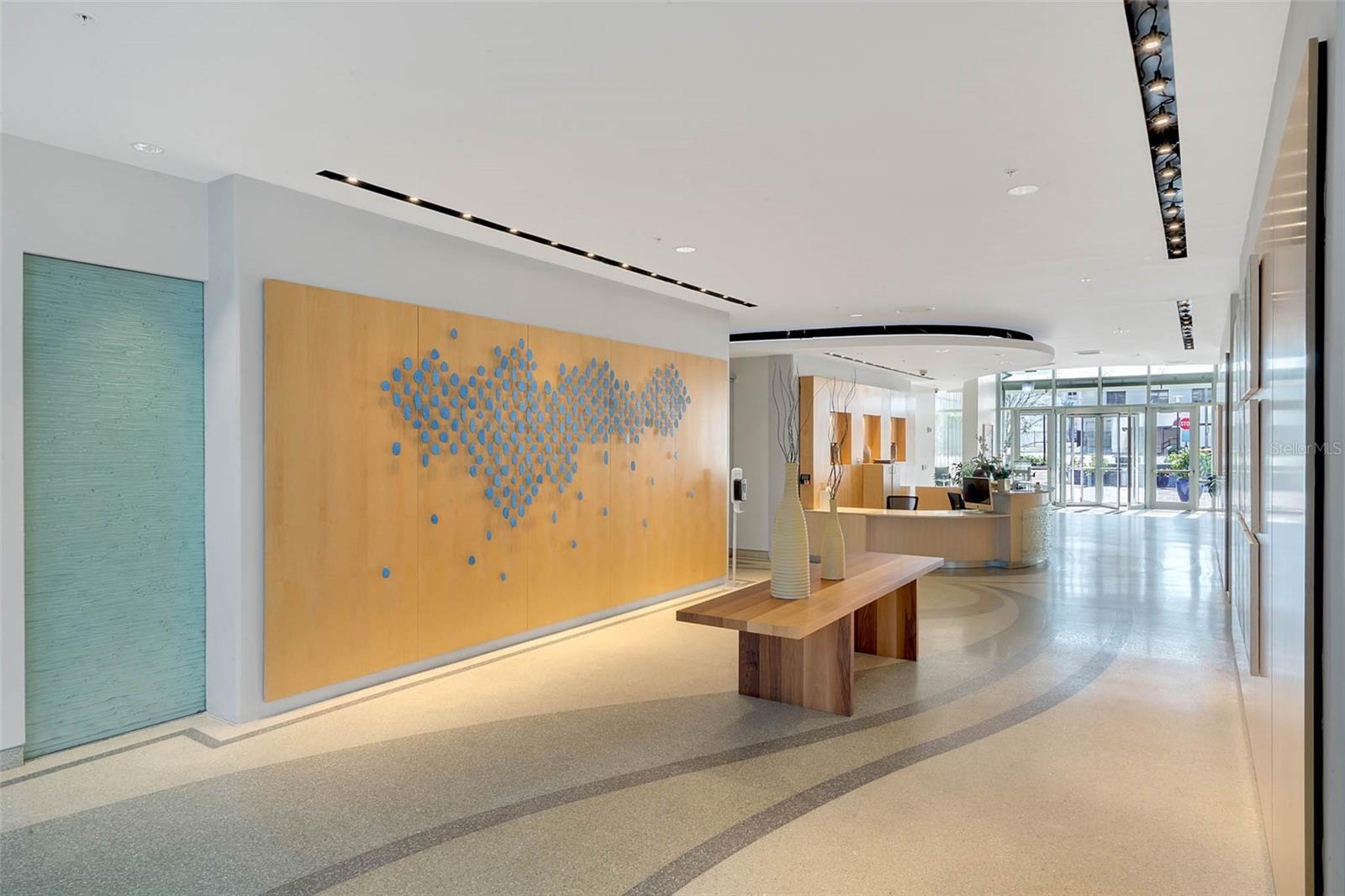 Image 58 of 89 For 150 Robinson Street 1612