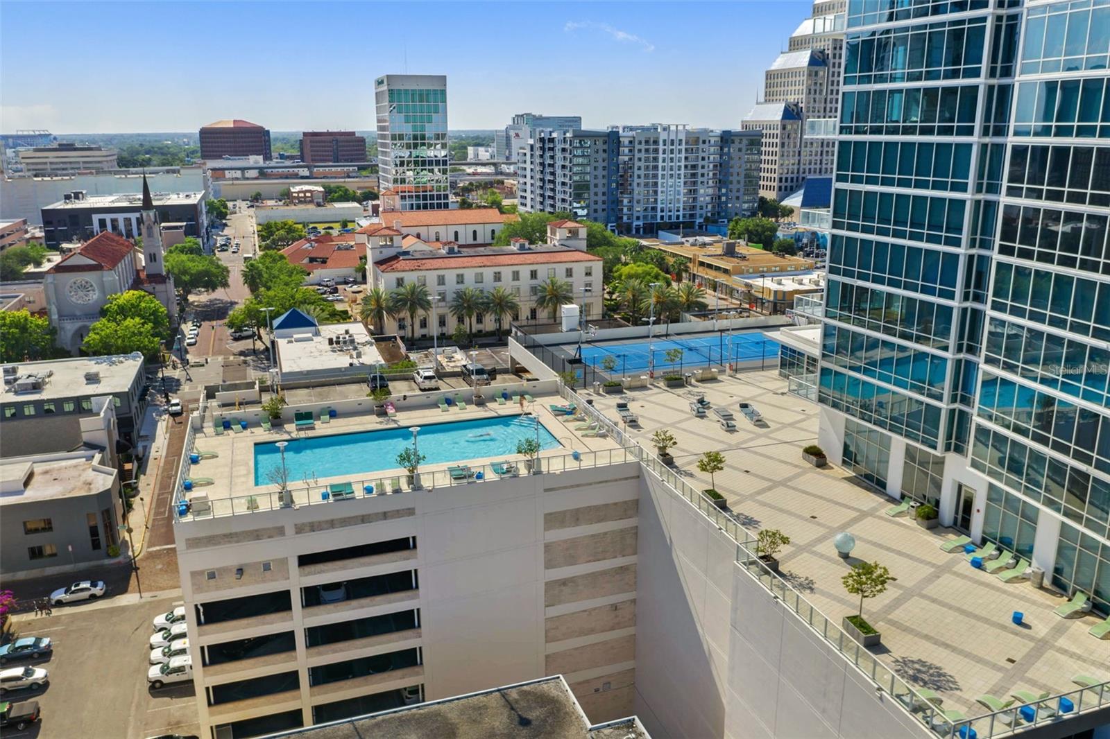 Image 85 of 89 For 150 Robinson Street 1612