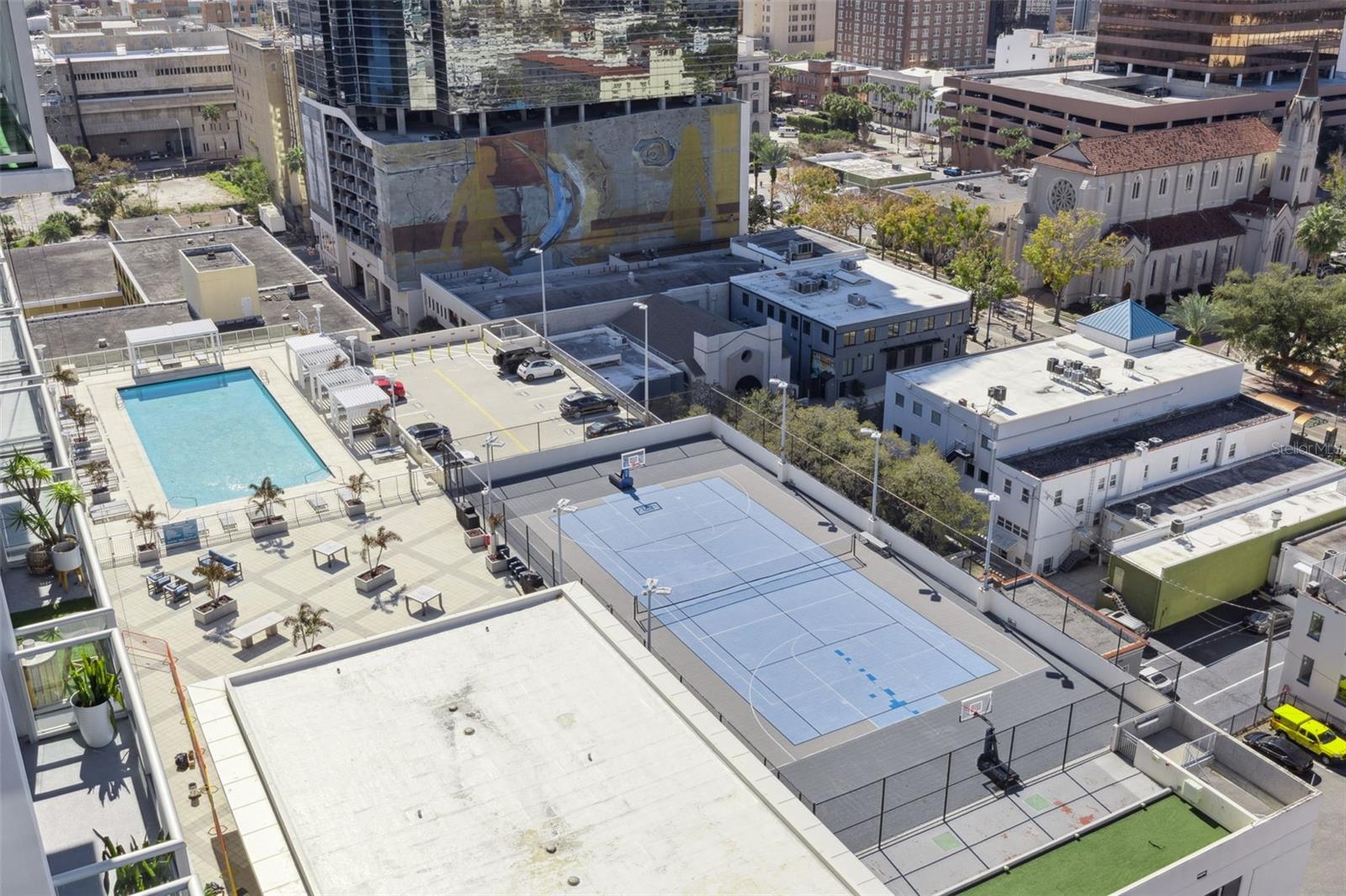 Image 86 of 89 For 150 Robinson Street 1612