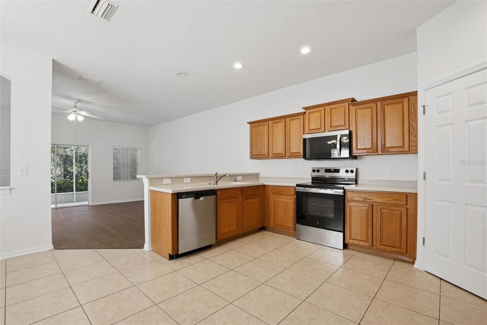 Image 15 of 38 For 1125 Andrew Aviles Circle