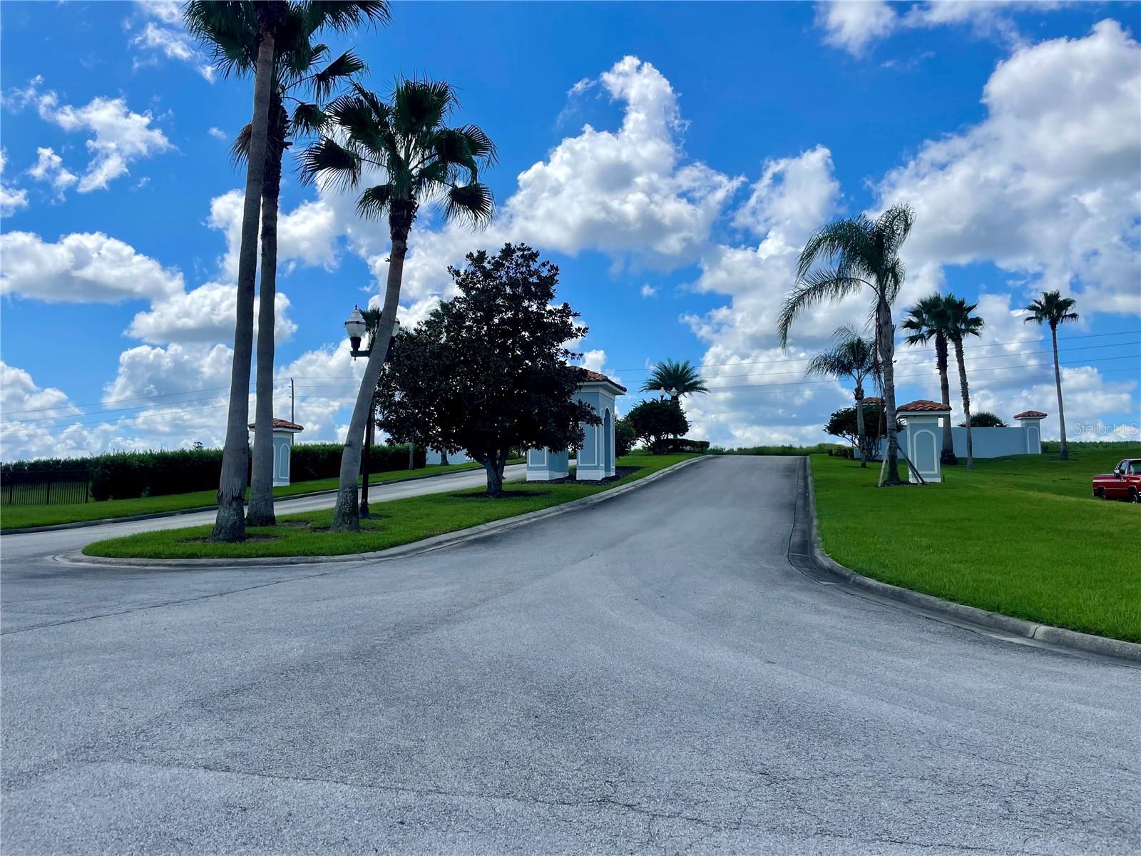 Image 4 of 9 For 18340 Great Blue Heron Drive