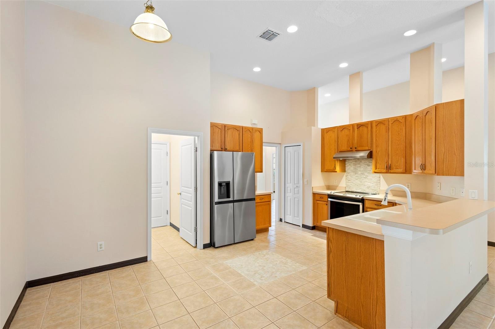 Image 9 of 35 For 6428 Lightner Drive