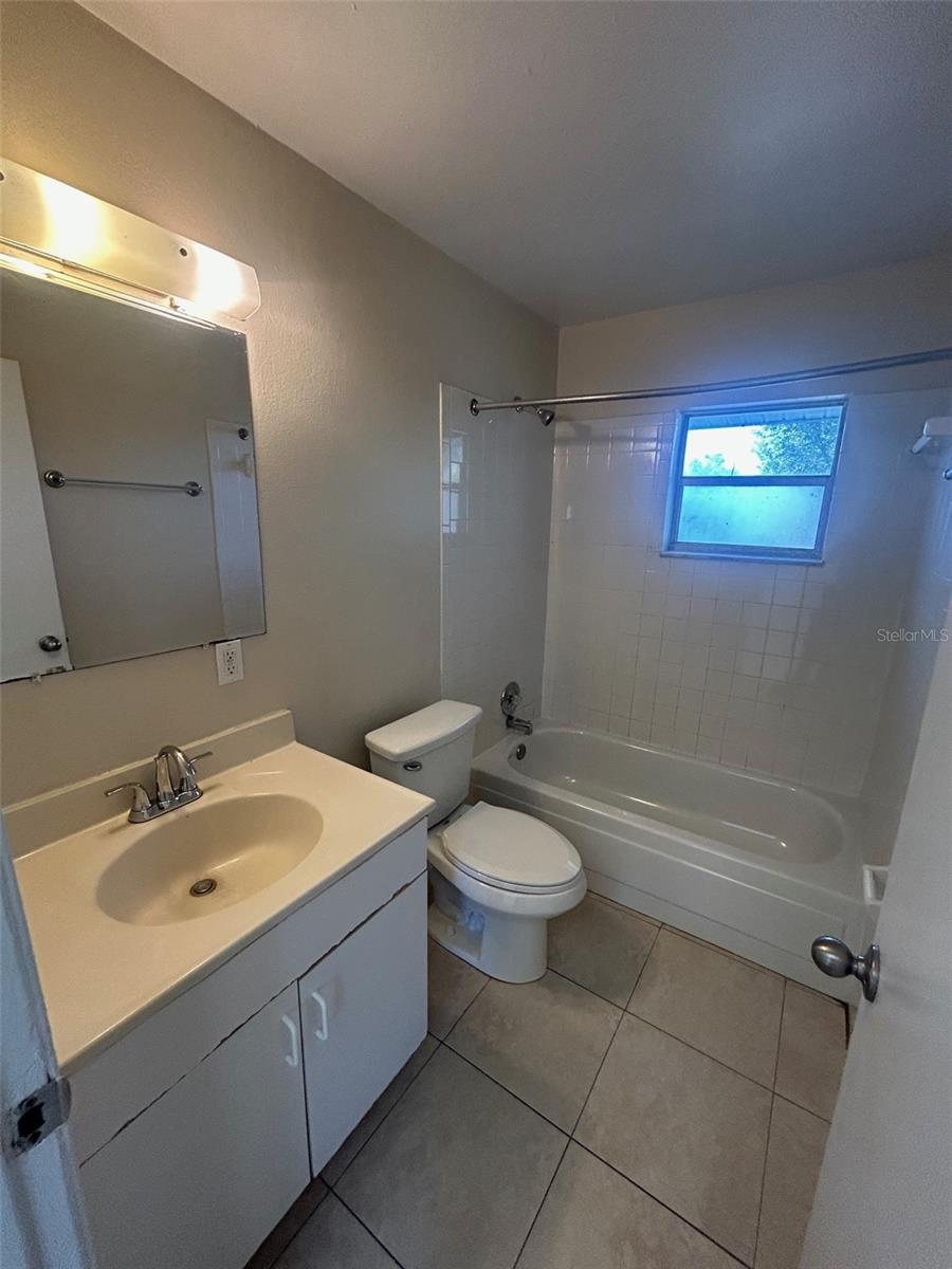 Image 9 of 11 For 276 Short Street