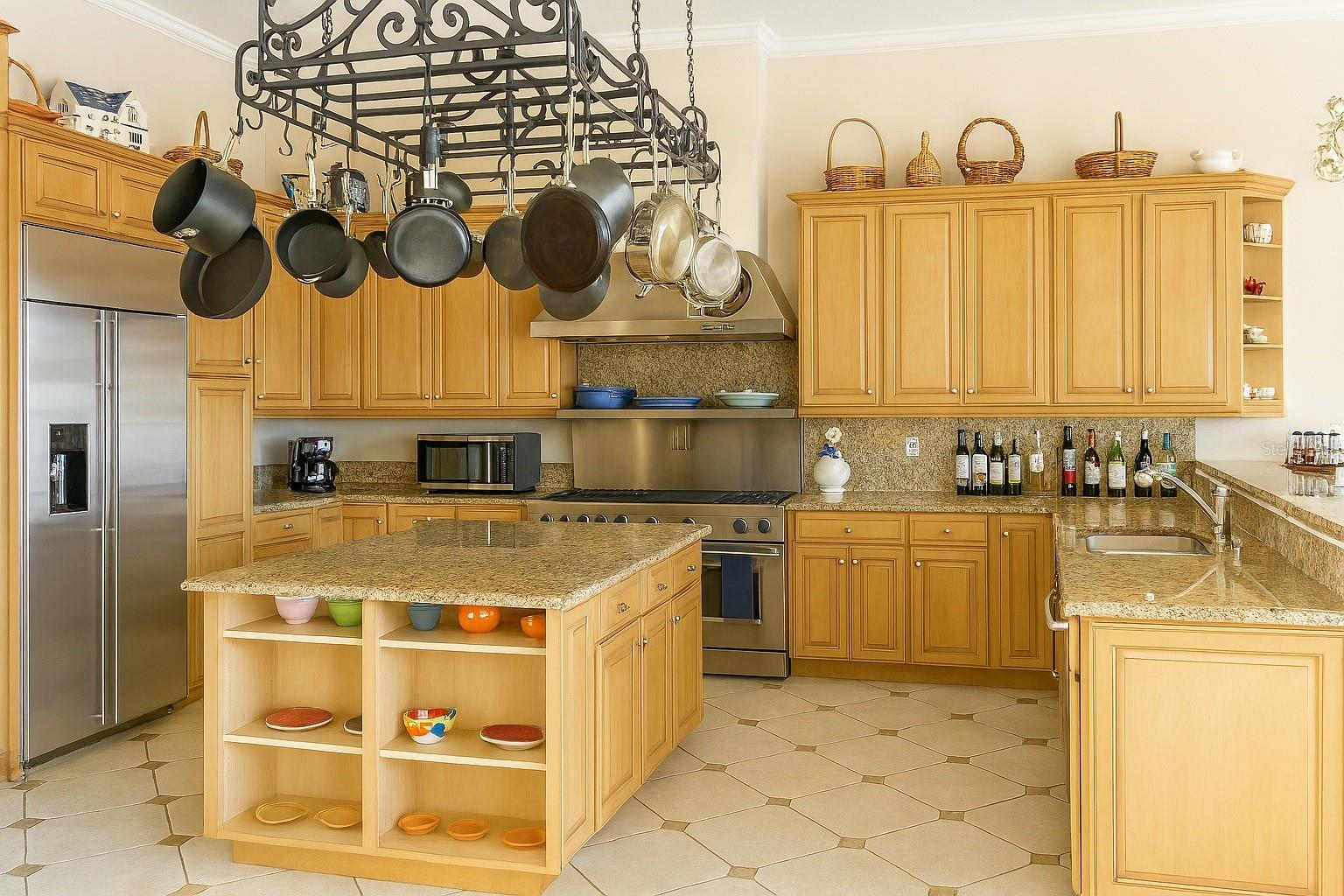 Image 5 of 8 For 2833 Falcon Ridge