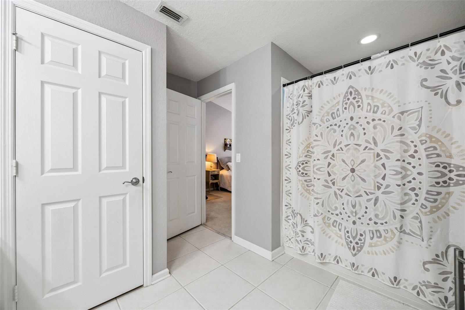 Image 22 of 41 For 6810 Hochad Drive