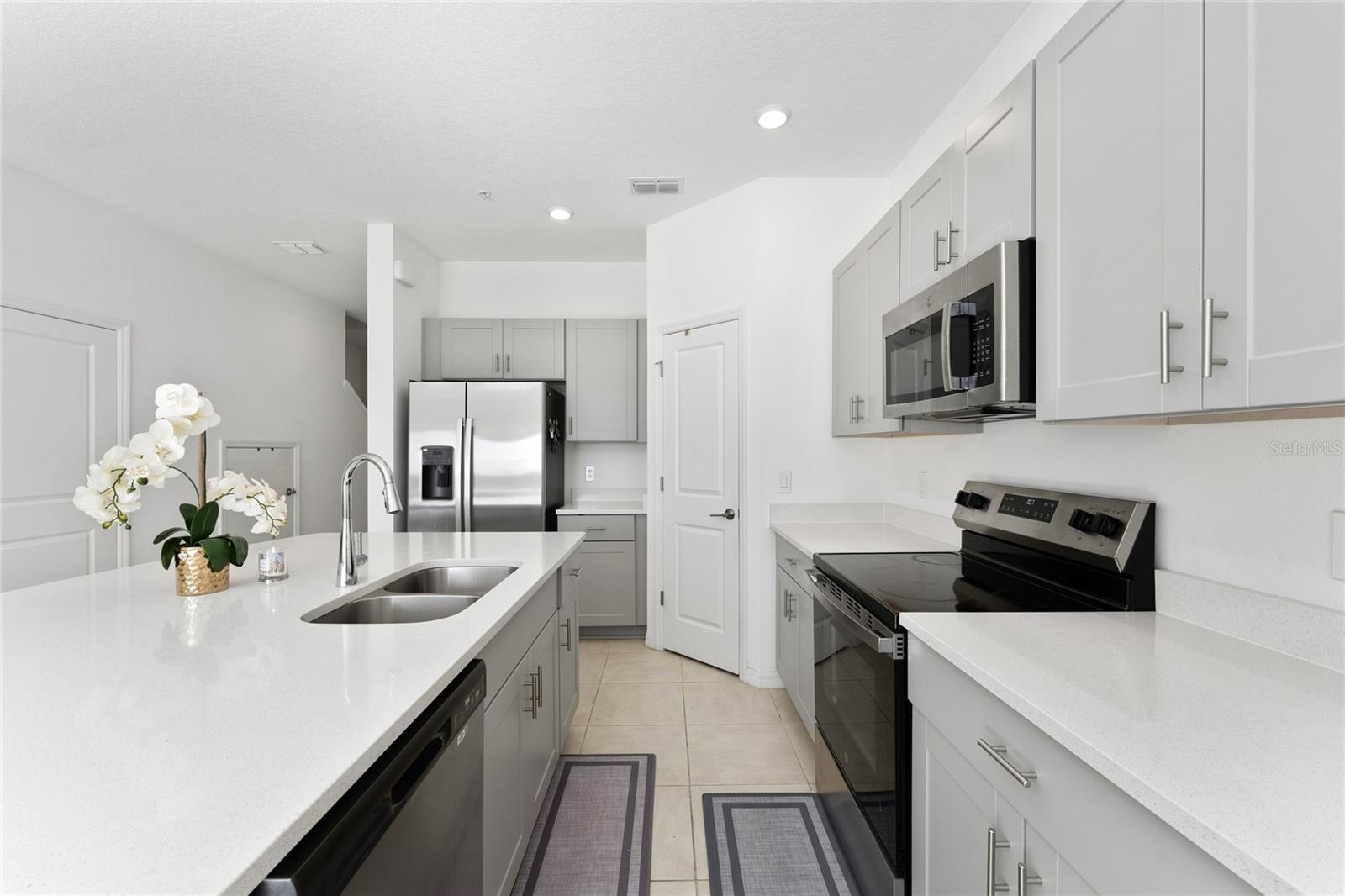 Image 4 of 36 For 5131 Quakers Place