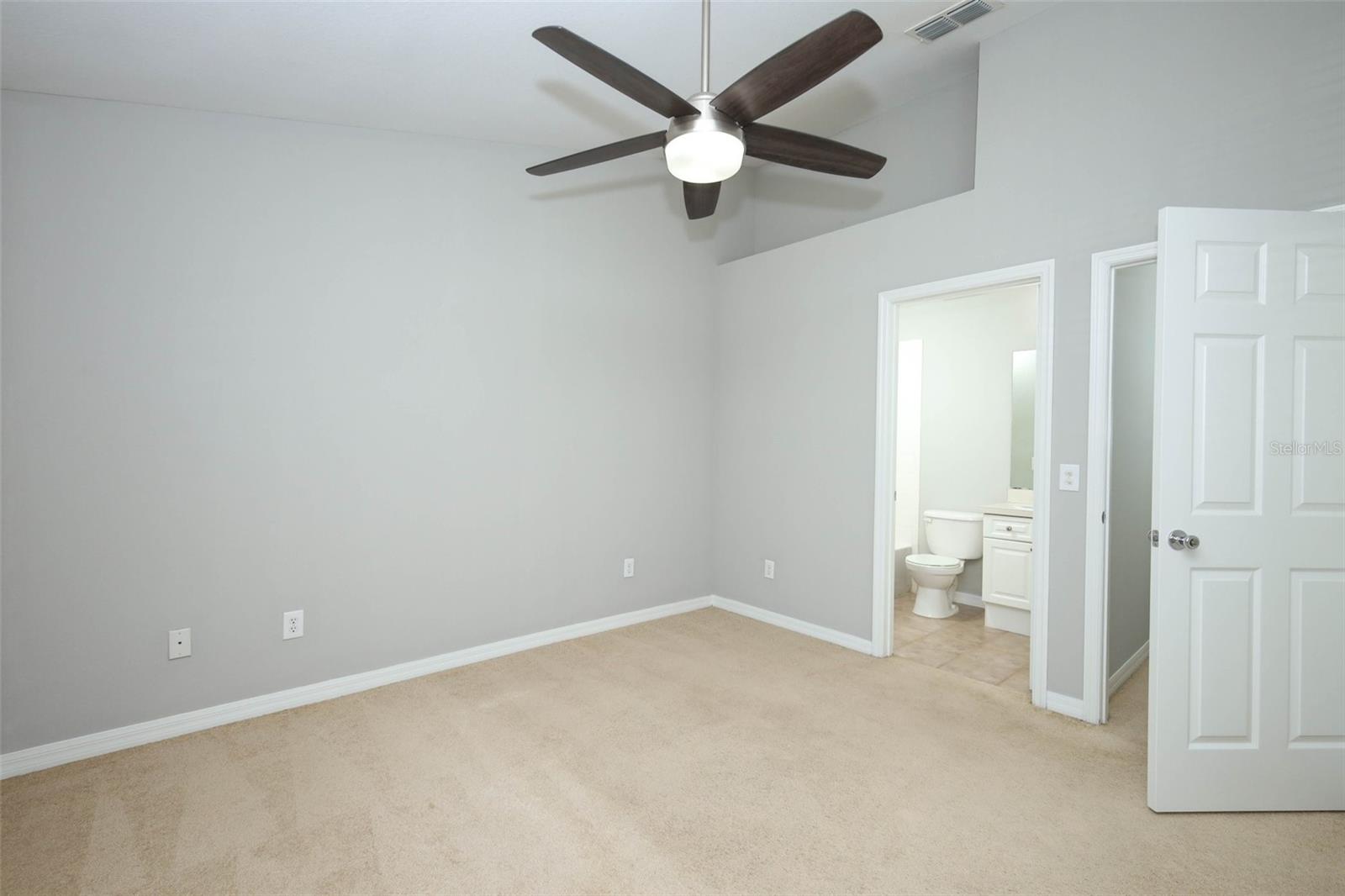 Image 23 of 51 For 4265 Plantation Cove Drive