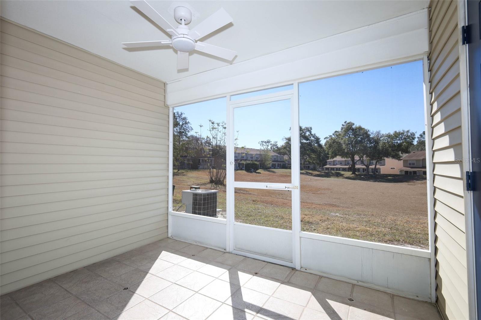 Image 35 of 51 For 4265 Plantation Cove Drive