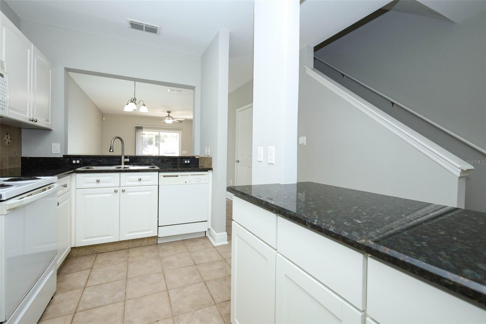 Image 8 of 51 For 4265 Plantation Cove Drive