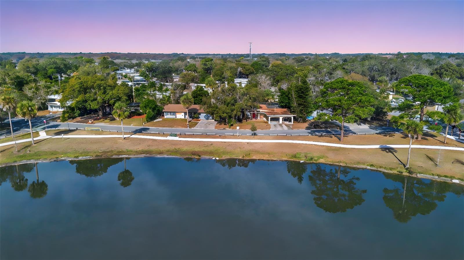 Image 12 of 36 For 612 Baywood Drive