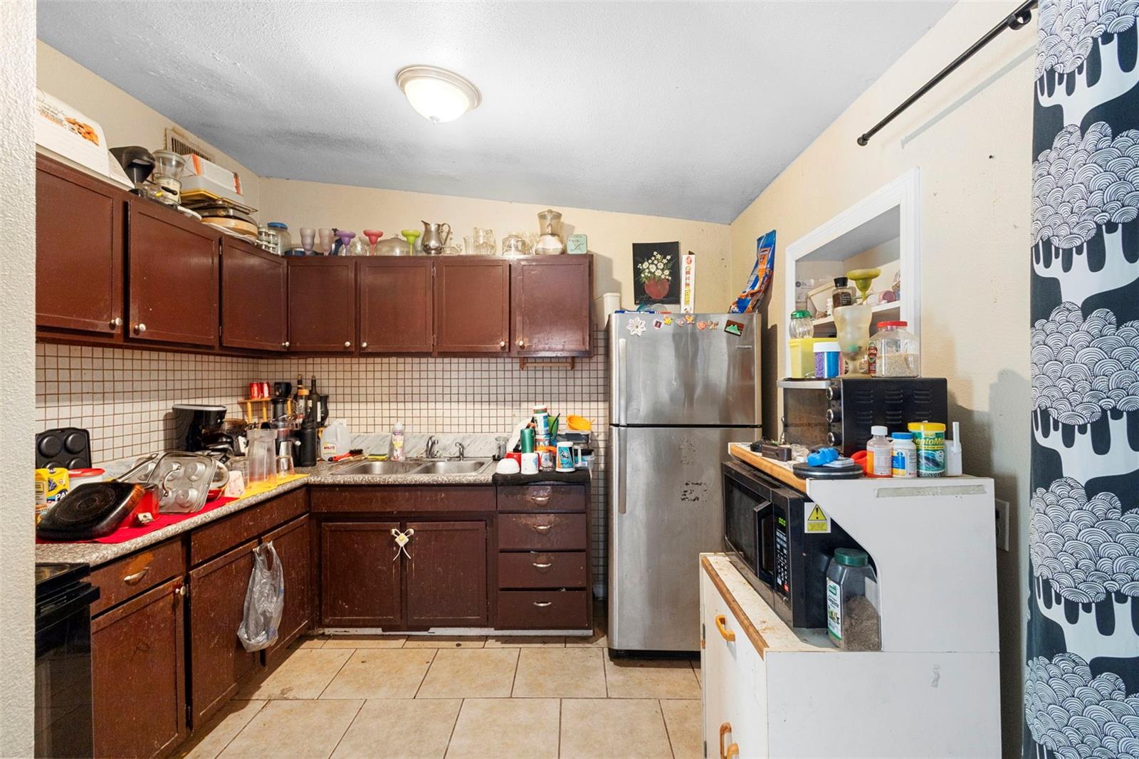 Image 19 of 36 For 612 Baywood Drive