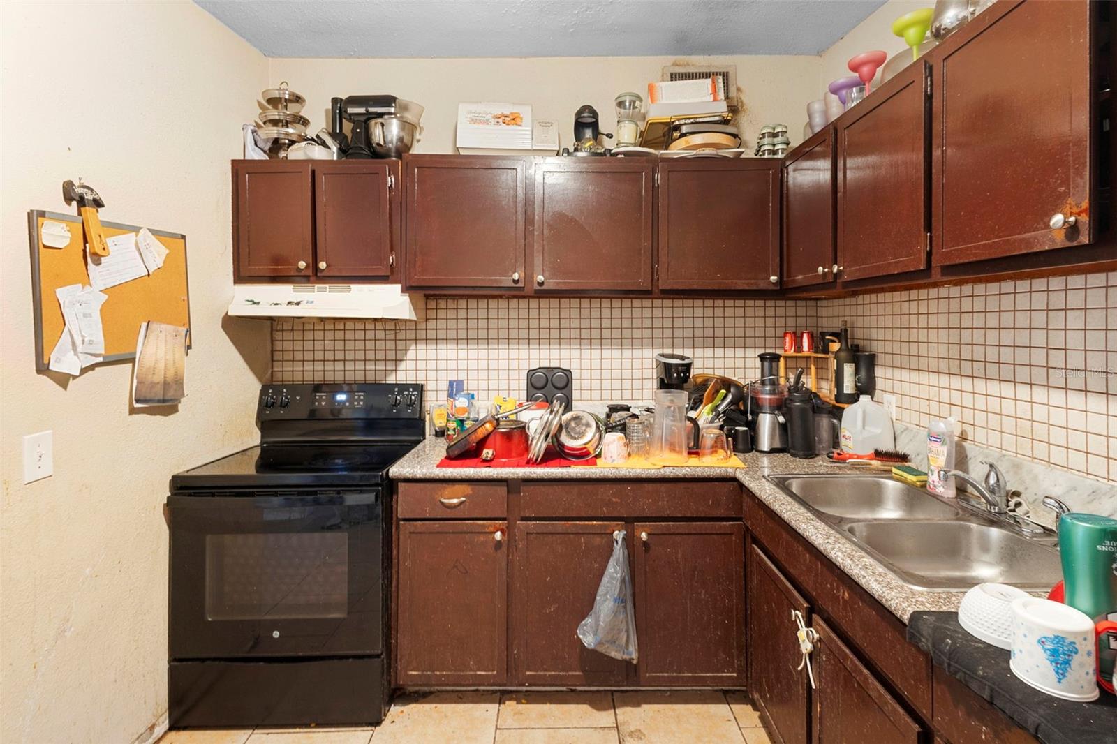 Image 21 of 36 For 612 Baywood Drive