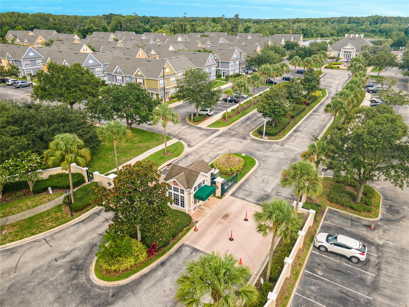 Image 20 of 30 For 2624 Lodi Circle 12-105