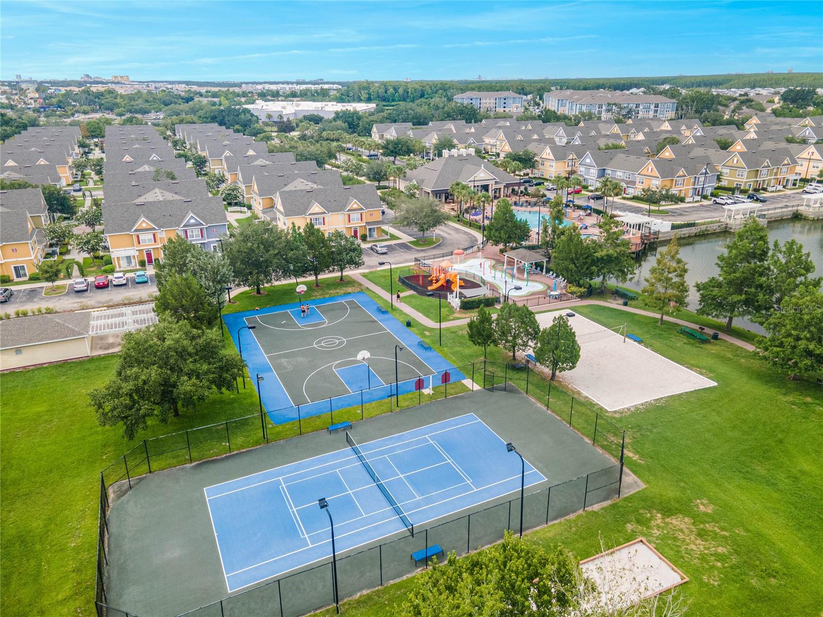 Image 25 of 30 For 2624 Lodi Circle 12-105