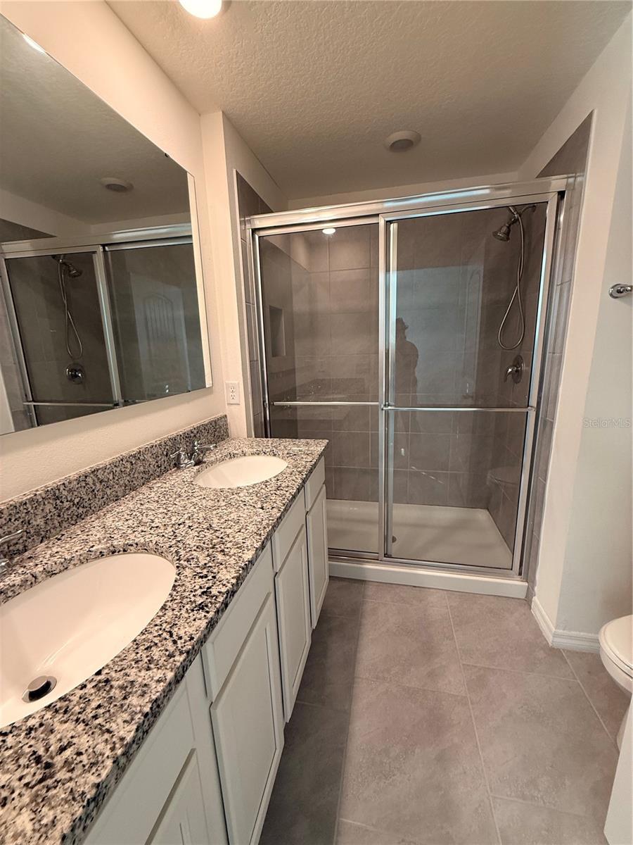 Image 15 of 33 For 12012 Holystone Street