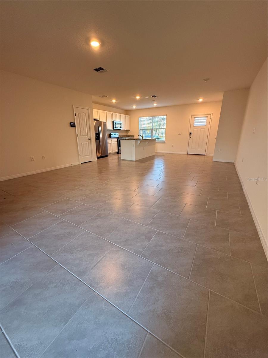 Image 9 of 33 For 12012 Holystone Street