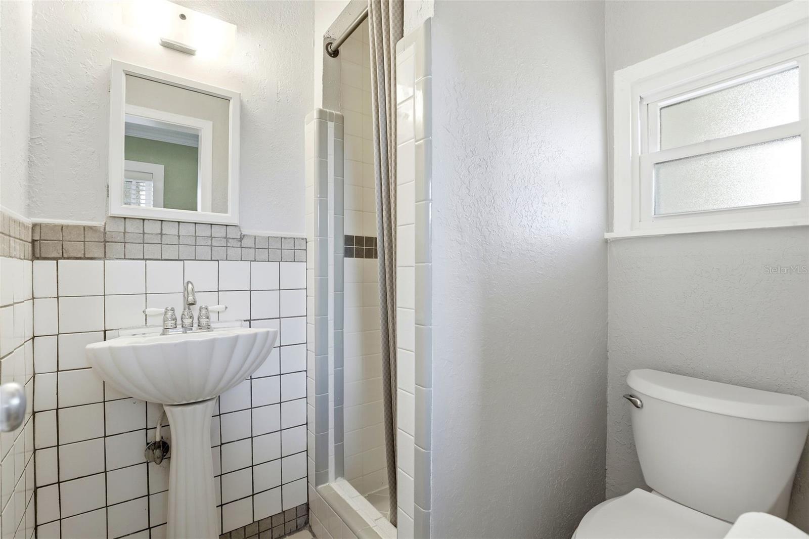 Image 29 of 41 For 2310 Atlantic Avenue