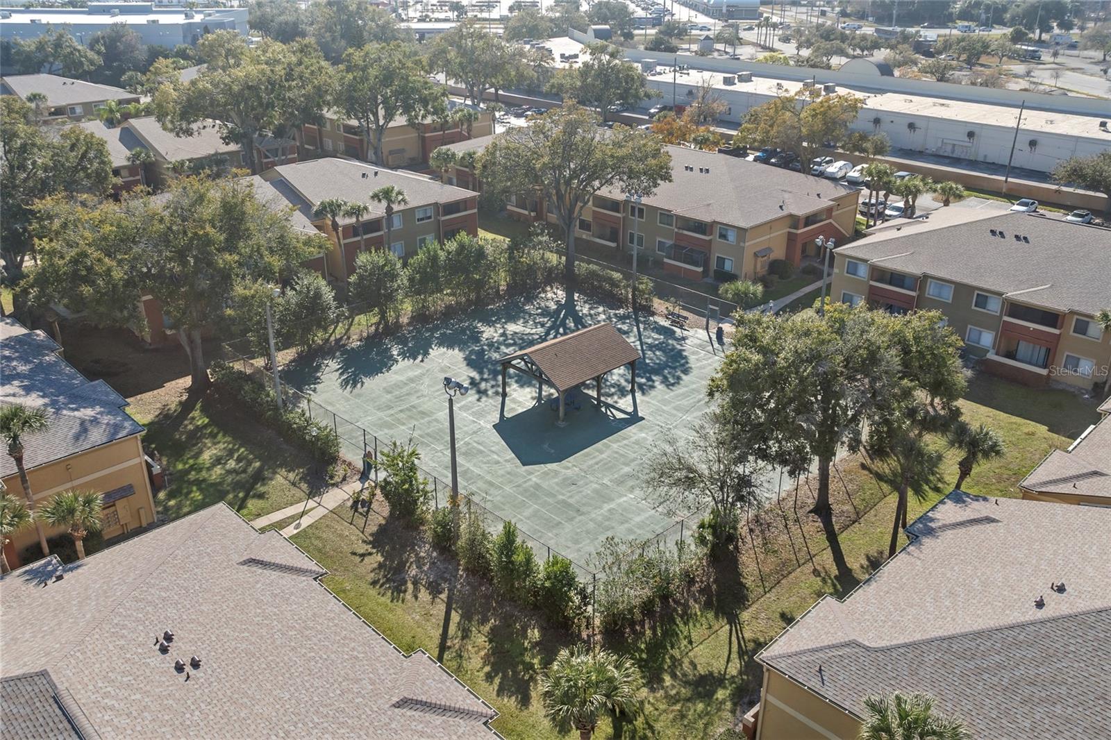 Image 26 of 27 For 652 Kenwick Circle 105