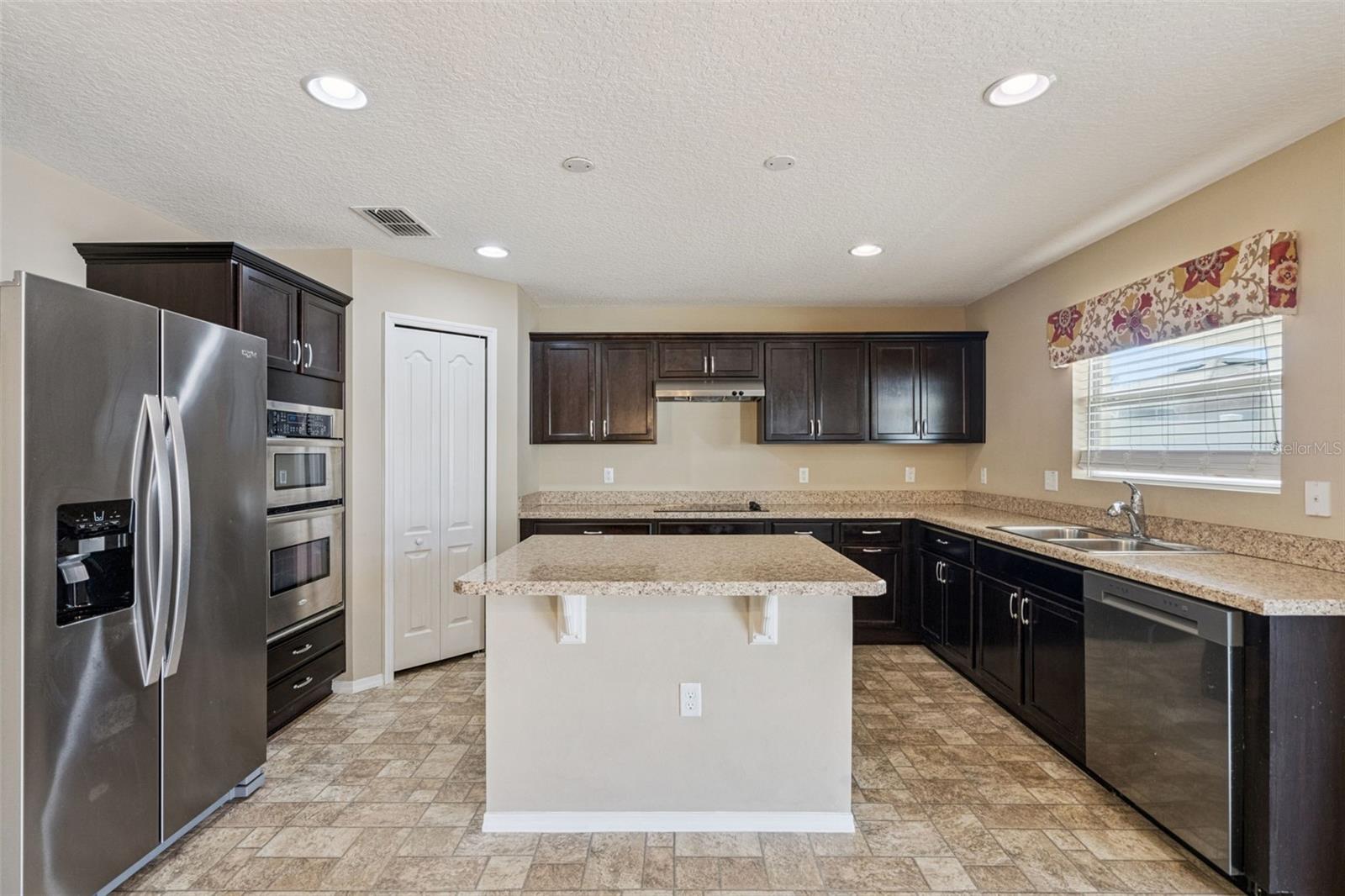 Image 15 of 35 For 7254 Mystic Brook Way