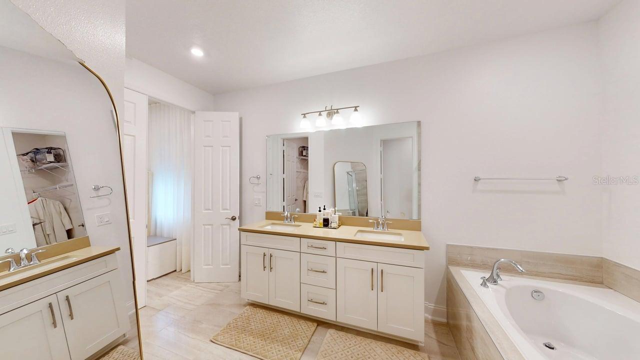 Image 27 of 75 For 16689 Toccoa Row