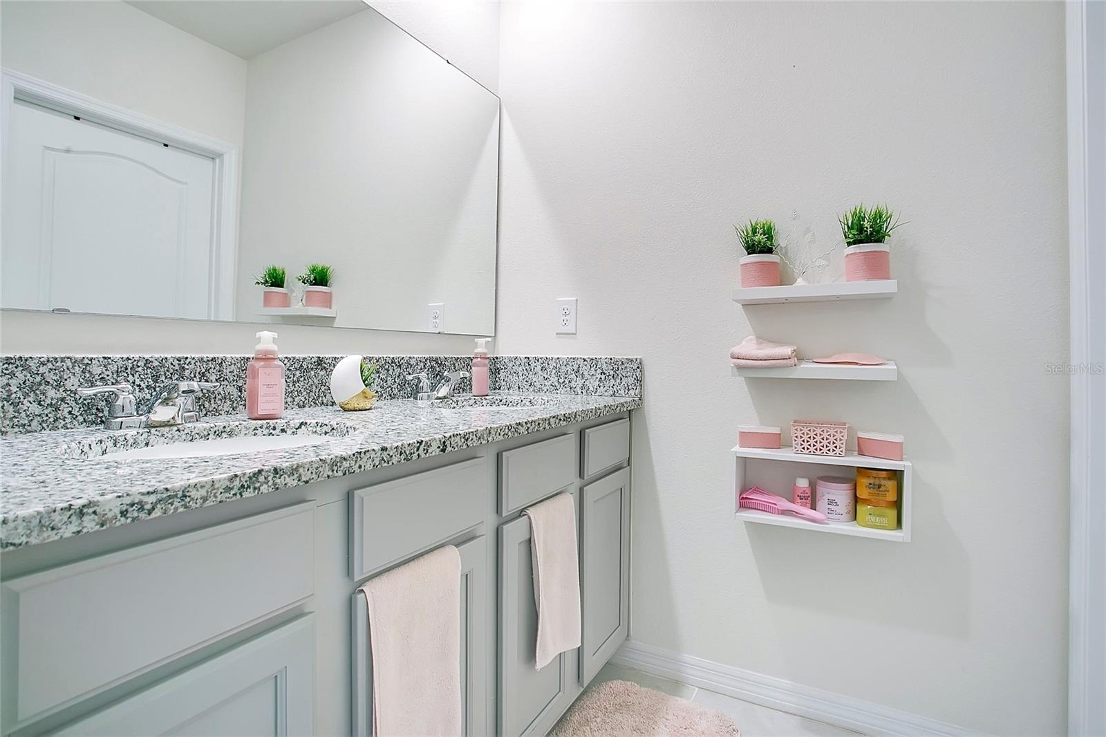 Image 20 of 38 For 3346 Eastgrove Terrace