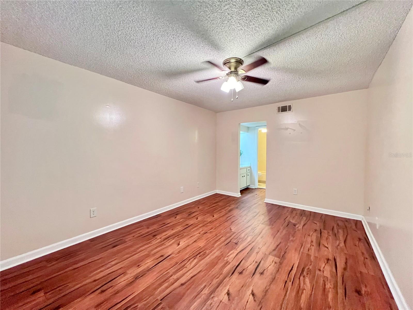 Image 7 of 20 For 3283 Westridge Boulevard 3283