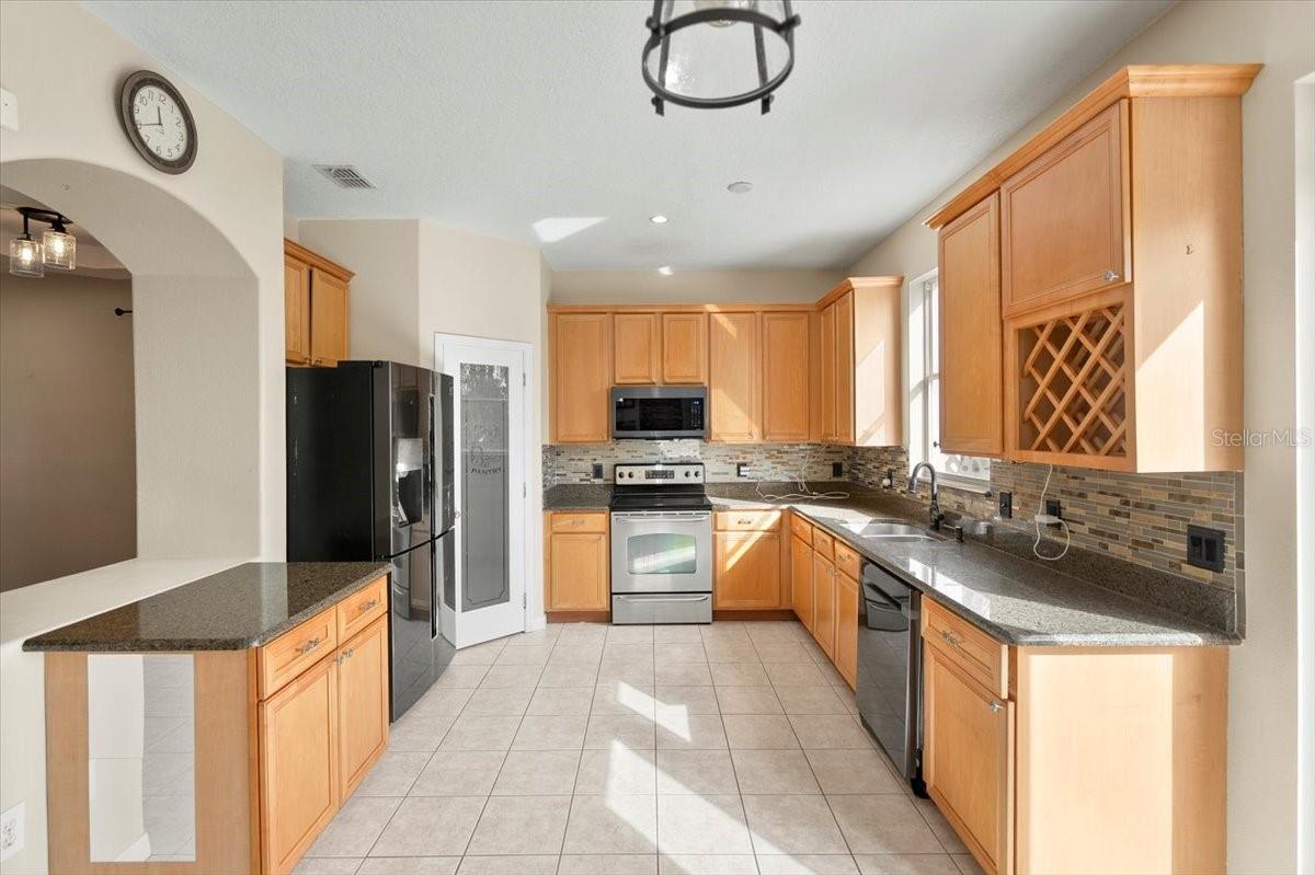 Image 16 of 44 For 2812 Daybreak Drive