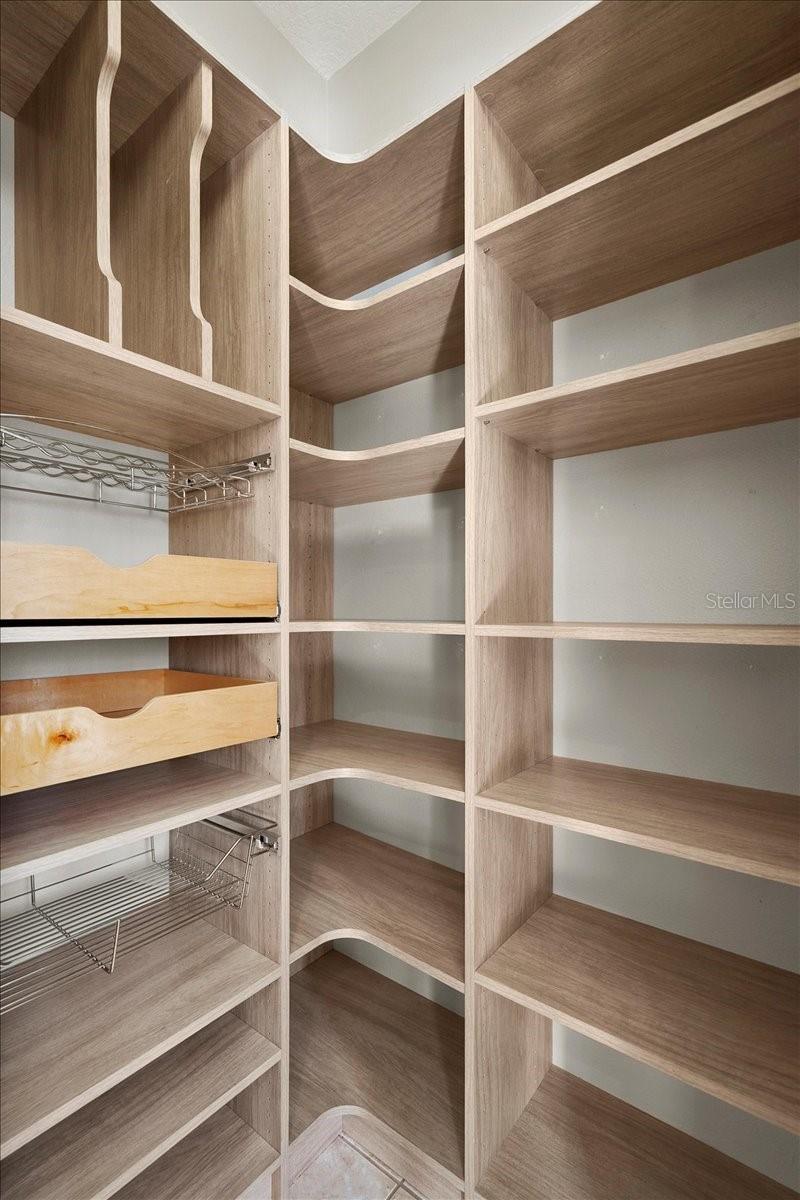 Image 18 of 44 For 2812 Daybreak Drive