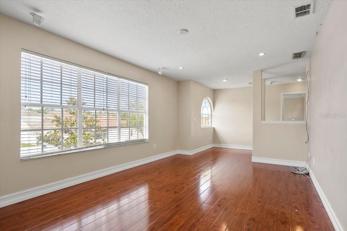 Image 20 of 44 For 2812 Daybreak Drive