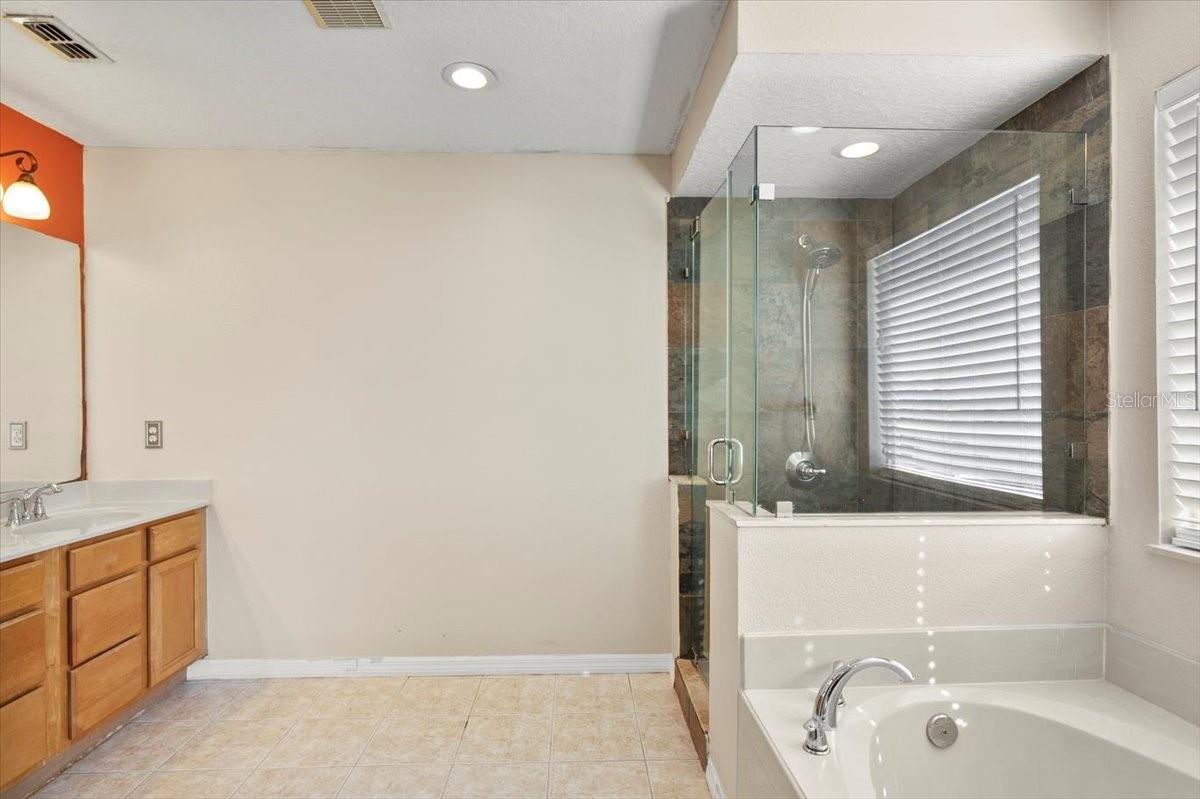 Image 29 of 44 For 2812 Daybreak Drive