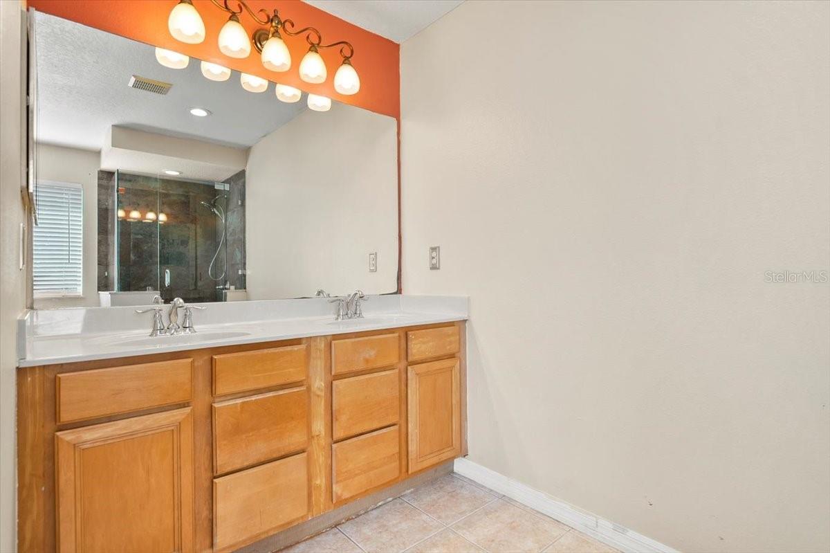 Image 31 of 44 For 2812 Daybreak Drive