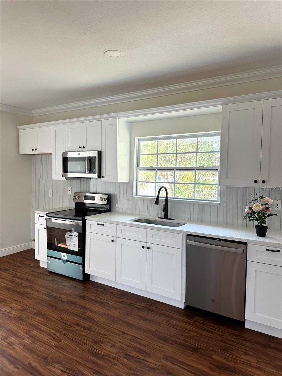 Image 4 of 30 For 1310 Polk City Road