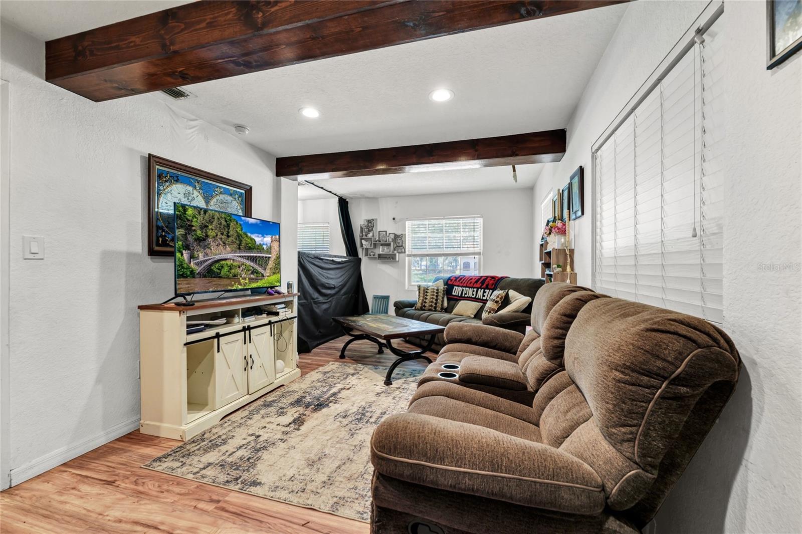 Image 12 of 39 For 308 Palm Avenue