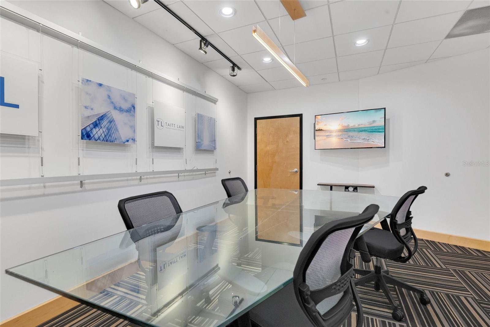 Image 10 of 31 For 121 Orange Avenue 820