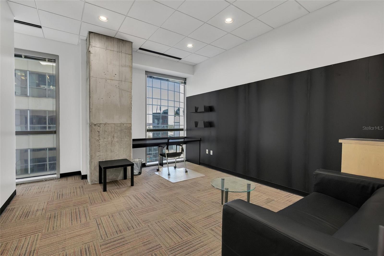 Image 18 of 31 For 121 Orange Avenue 820