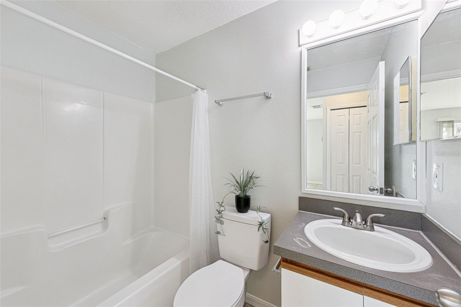 Image 16 of 40 For 238 Ridgecrest Loop