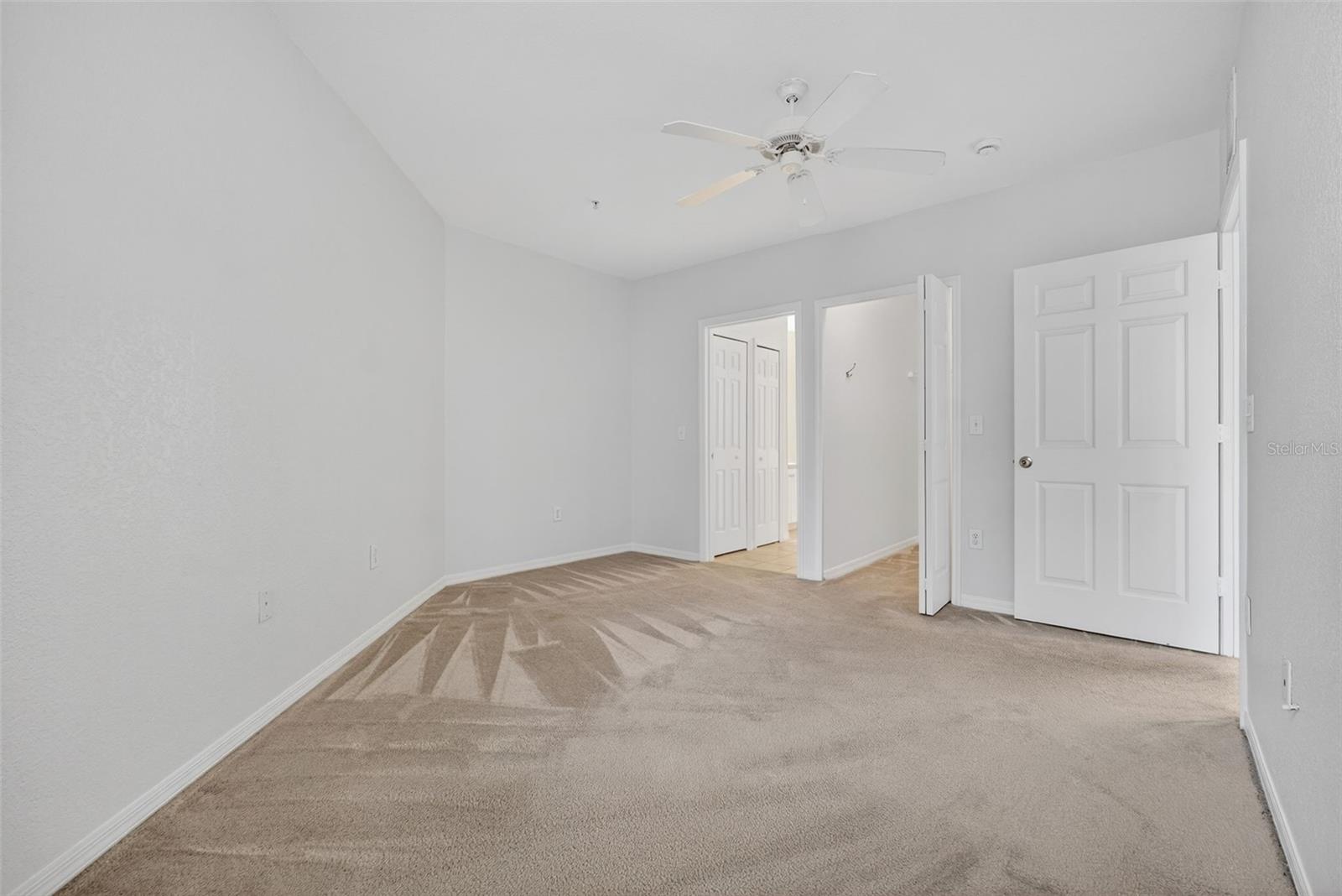 Image 29 of 48 For 5550 Michigan Street 1104