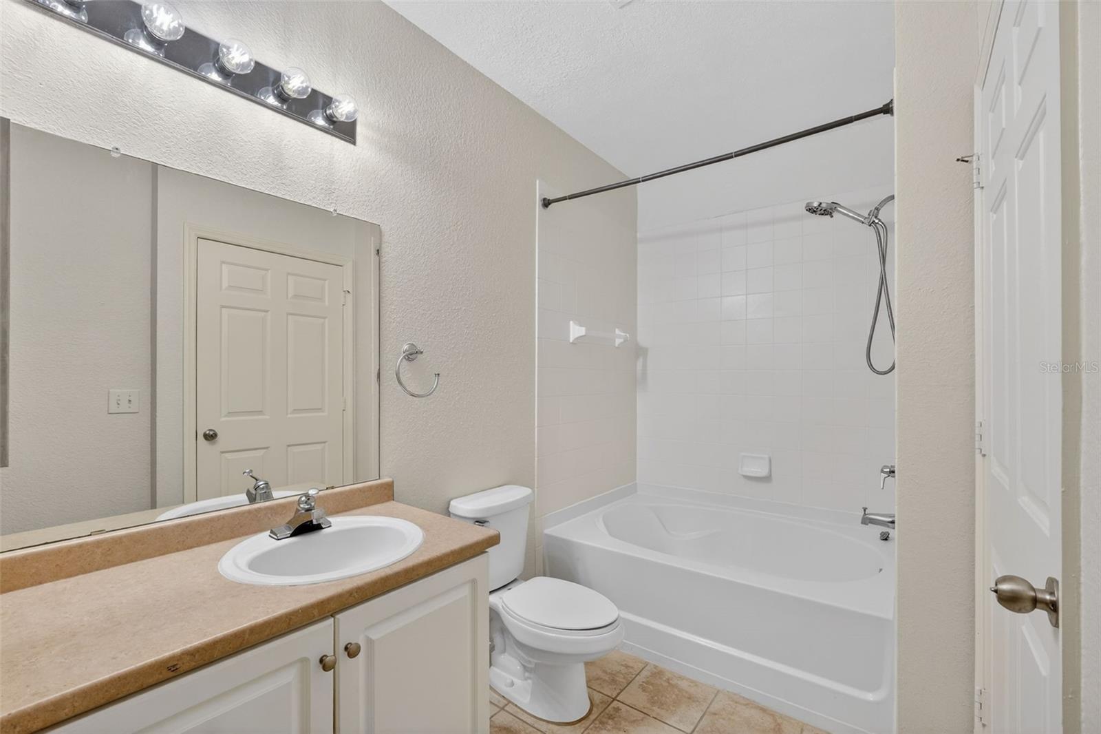 Image 36 of 48 For 5550 Michigan Street 1104