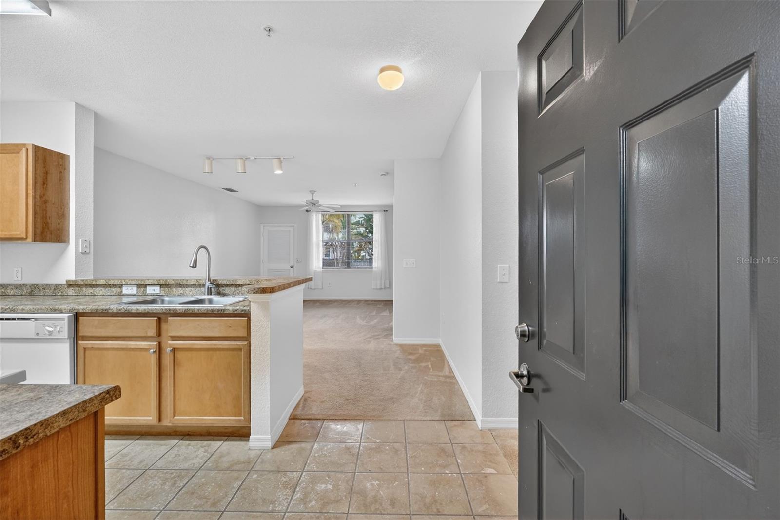 Image 6 of 48 For 5550 Michigan Street 1104