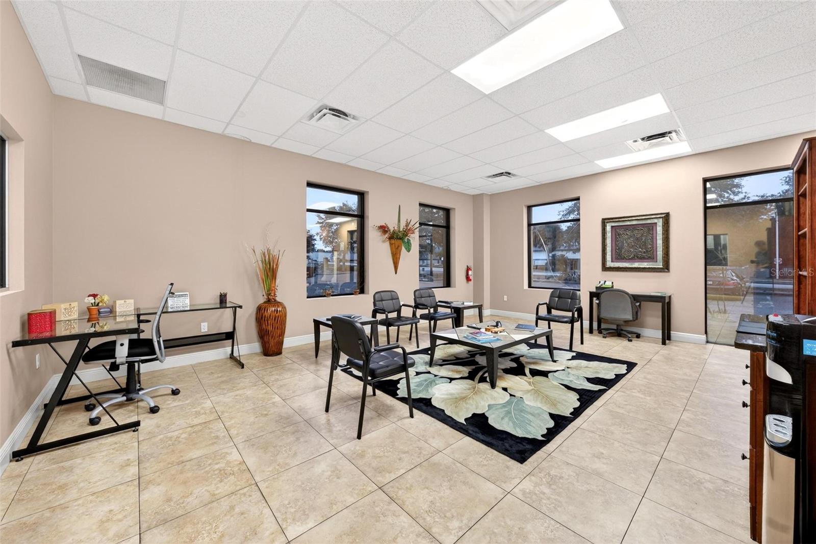 Listing photo id 11 for 551 Econ Circle