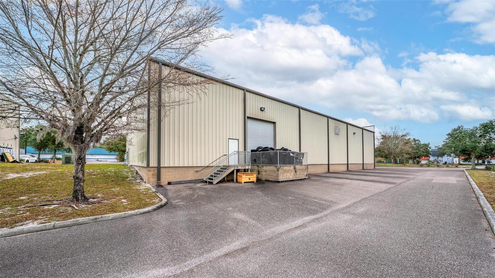 Listing photo id 28 for 551 Econ Circle