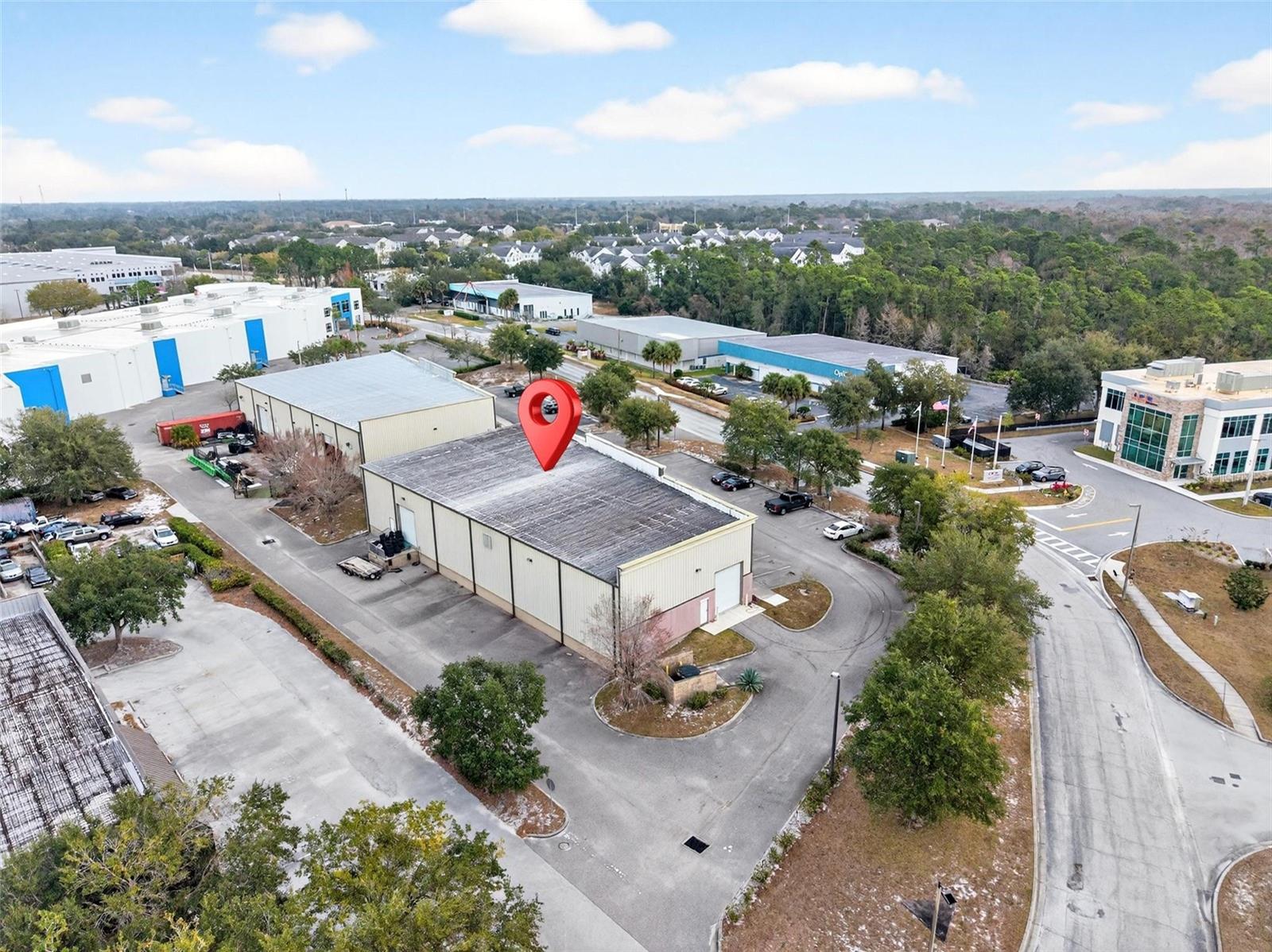 Listing photo id 37 for 551 Econ Circle