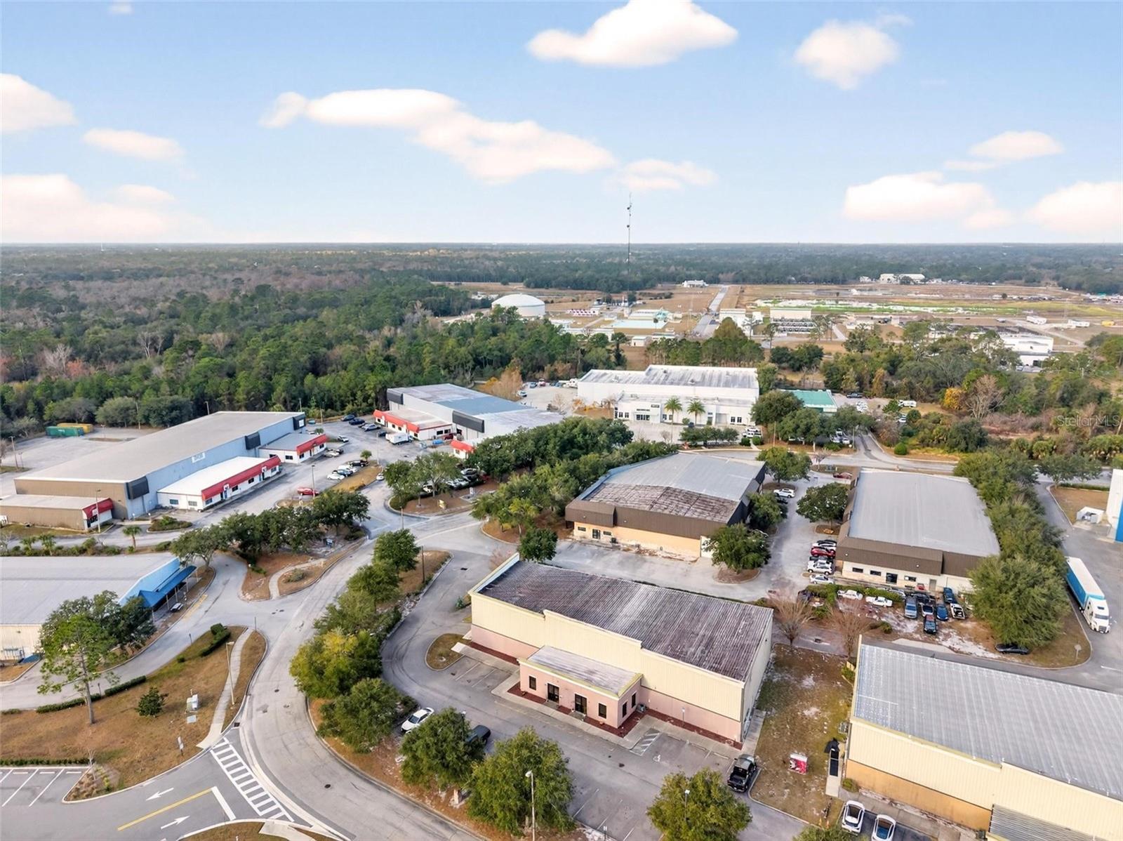 Listing photo id 55 for 551 Econ Circle