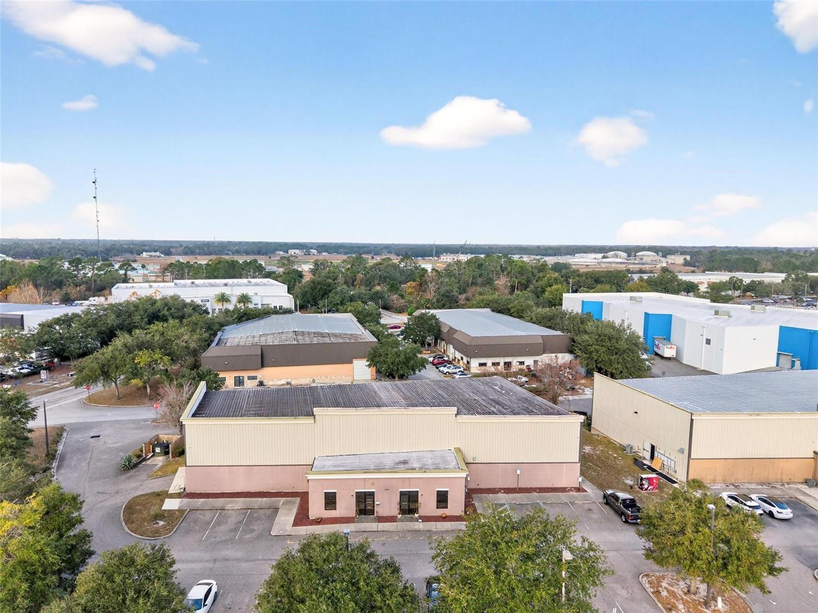 Listing photo id 57 for 551 Econ Circle