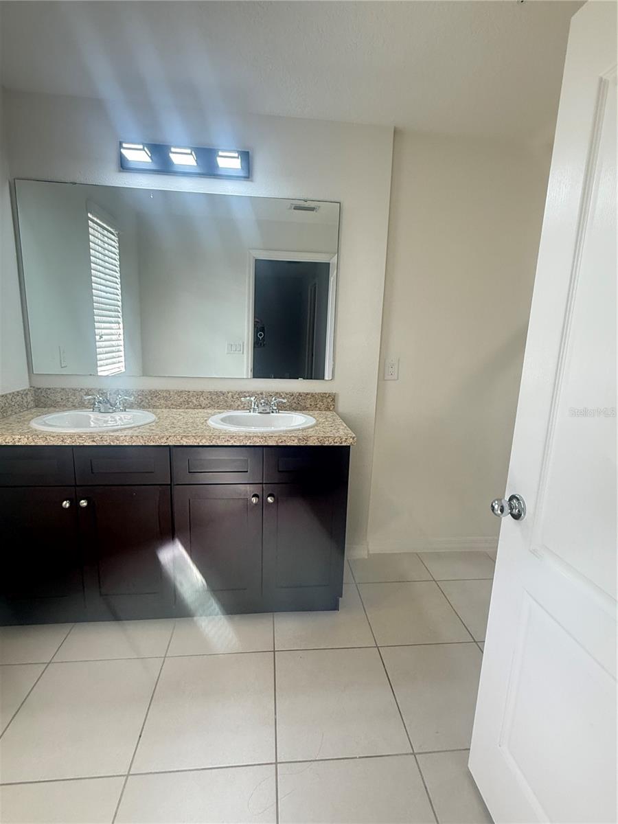 Image 10 of 13 For 4813 Apple Blossom Lane